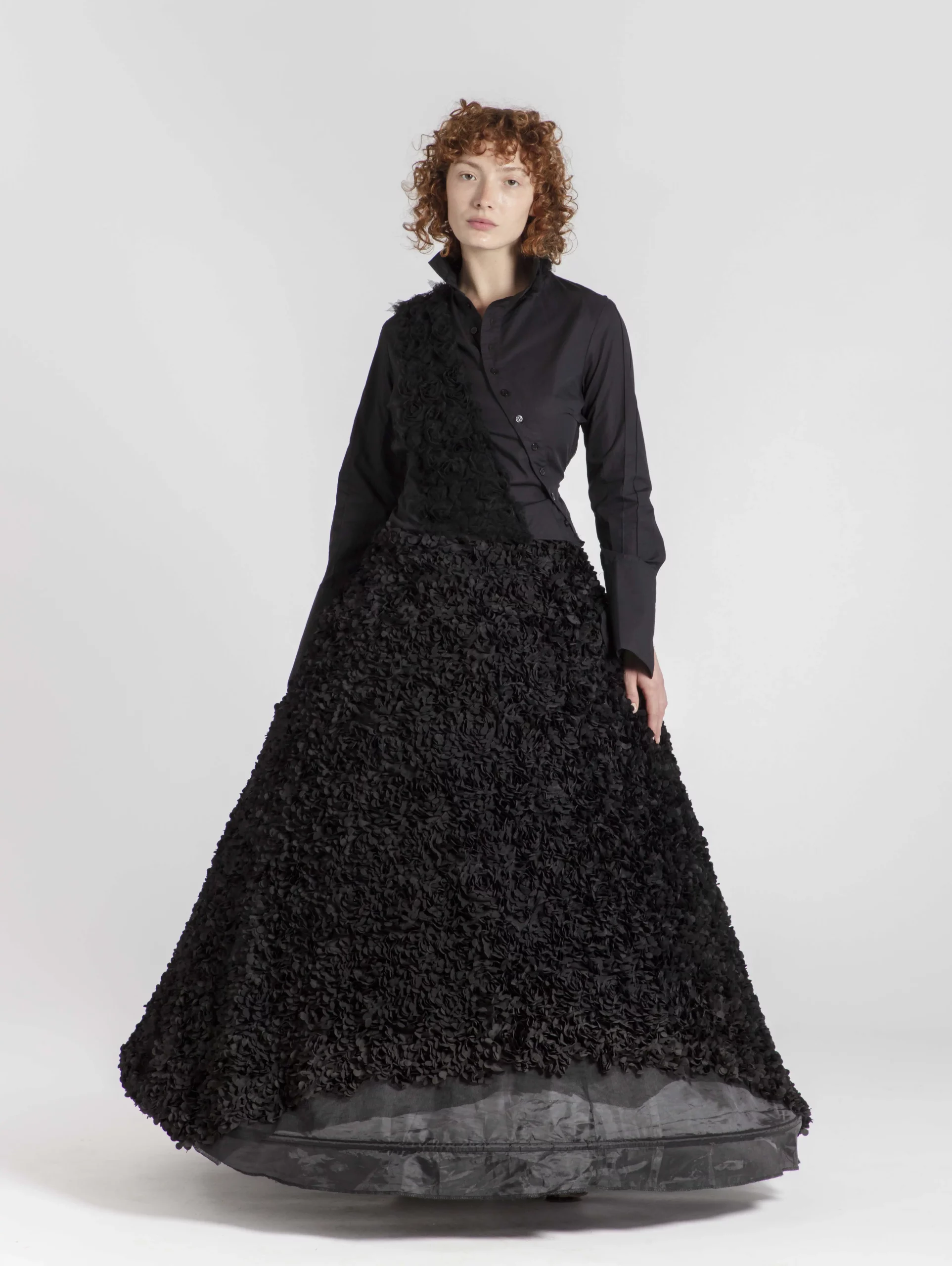 jupe-bal-sur-mesure-48h-fleur-3d-noir-createur japonais-face